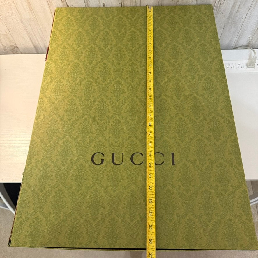 Gucci Green Damask Presentation Gift Storage Box Hinged Lid 27x19x7 DAMAGED