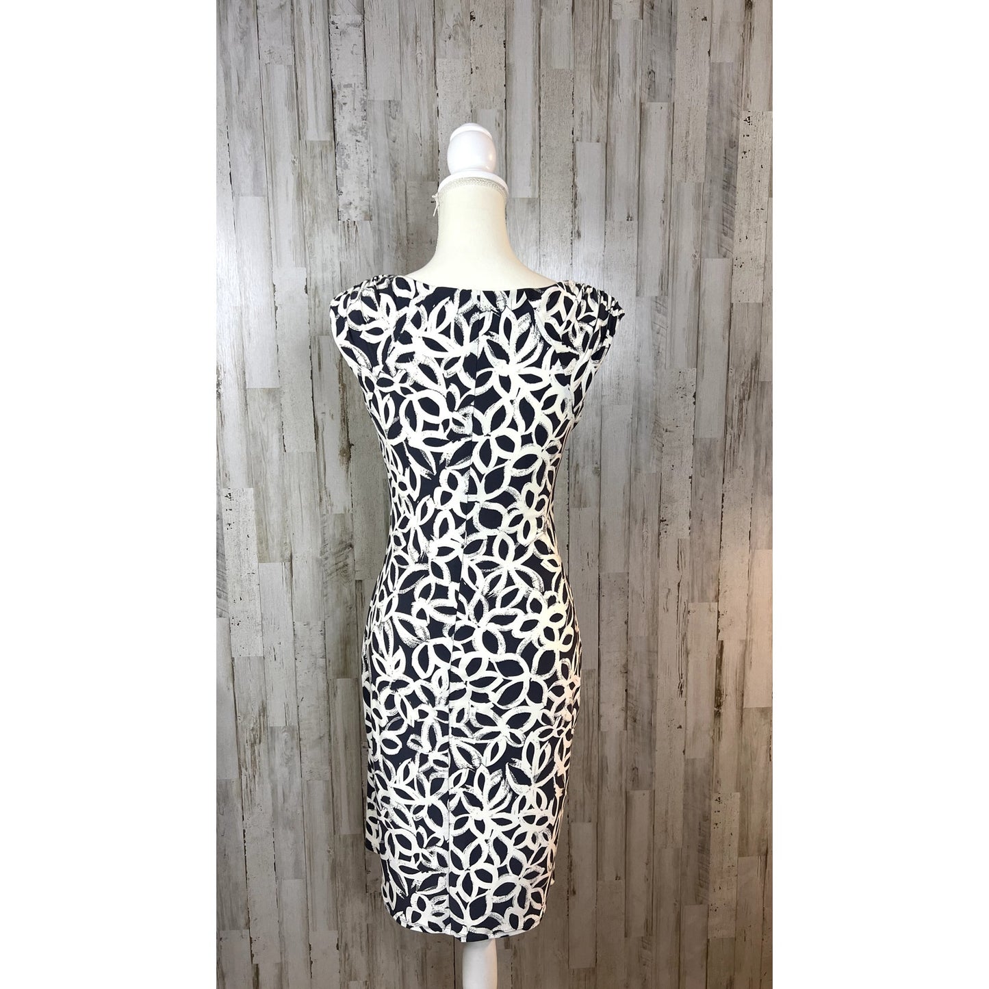 Lauren Ralph Lauren Women's Size 2 Gray/White Leaf Print Sheath Dress