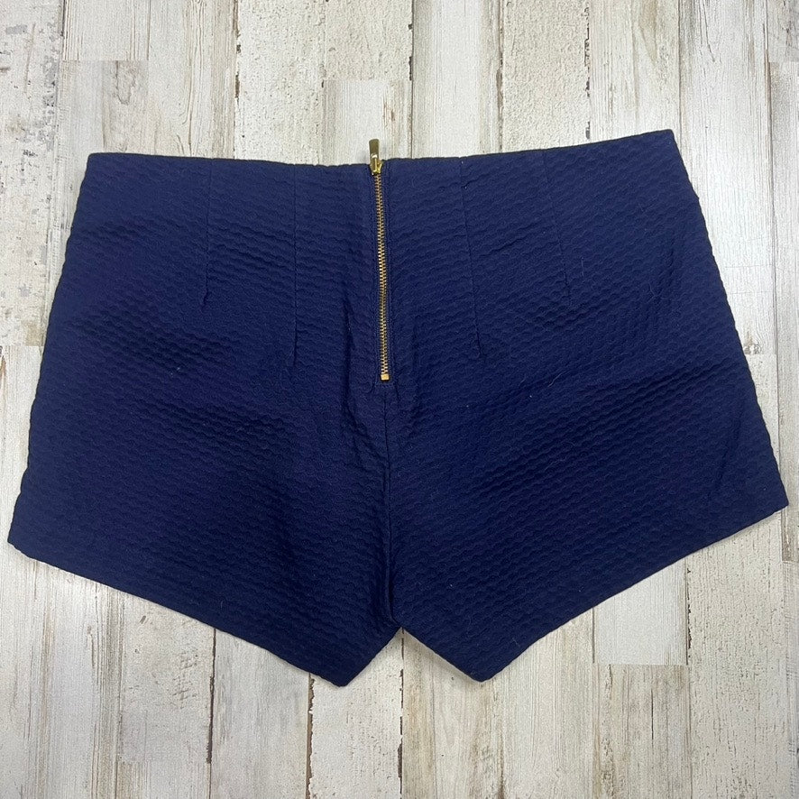 Lilly Pulitzer Women's Blue Jacquard Textured Chino Shorts Size 00 Casual Summer