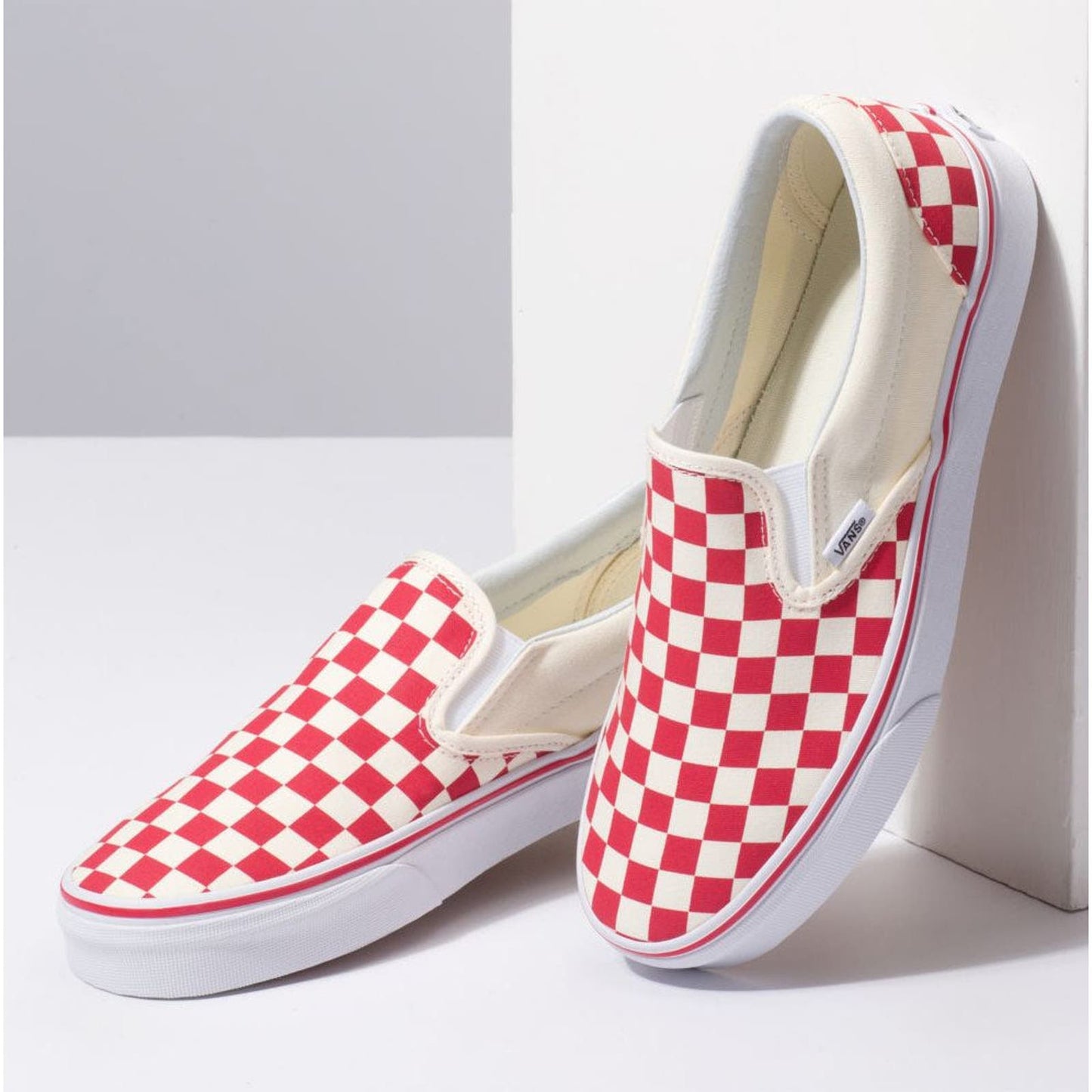 Vans Classic Red Checkerboard Slip-On Unisex Sneakers Men's 5.5 / Women's 7.0