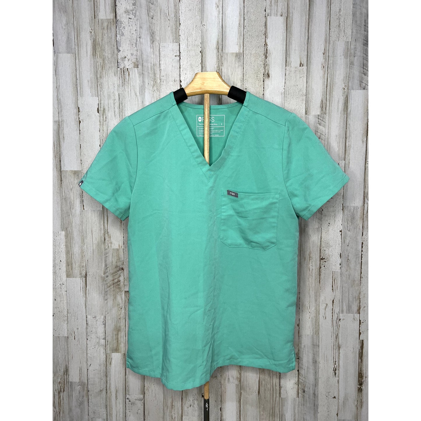 Figs Men's Size Small Scrub Top Green V-Neck Short Sleeve Workwear