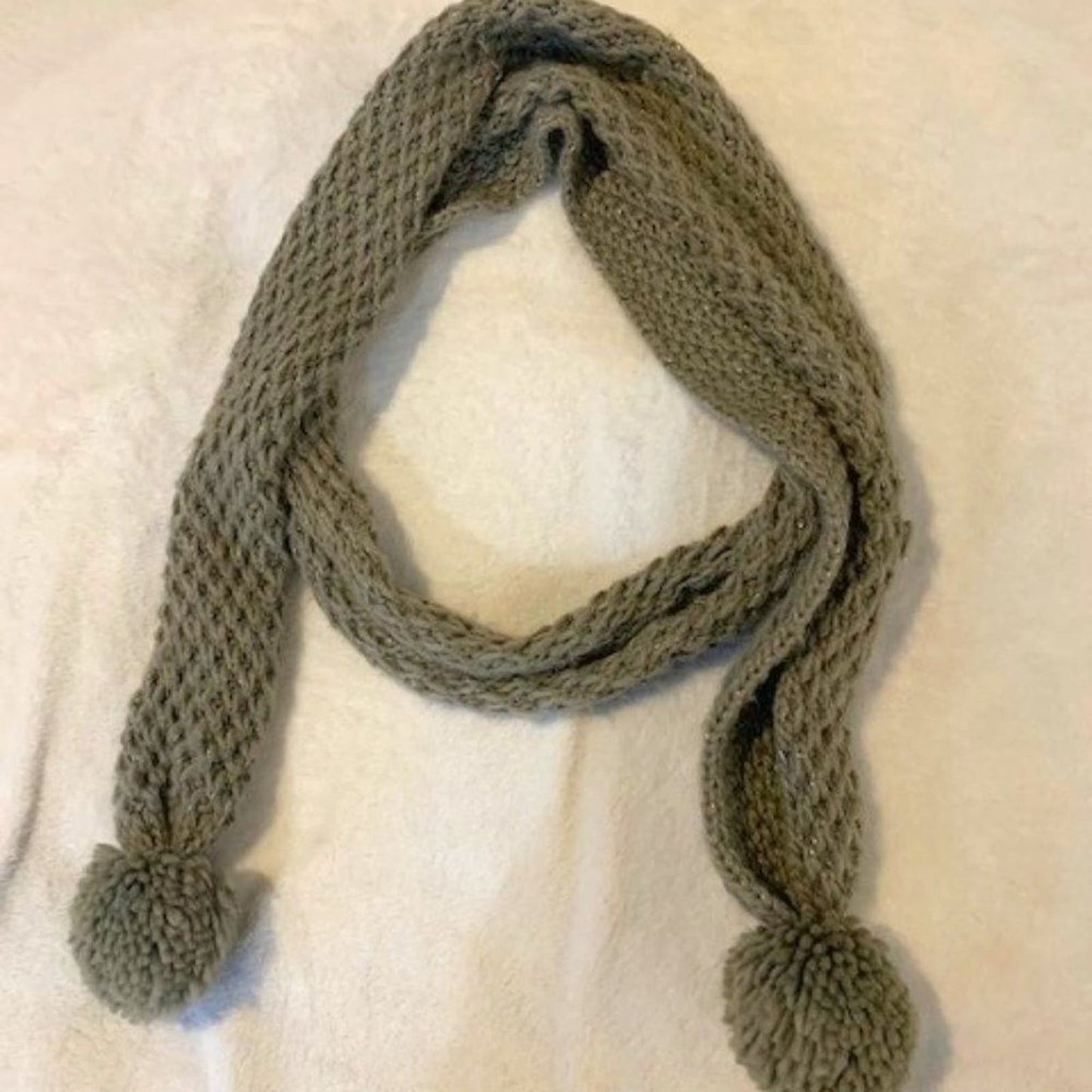 Rampage Shimmer Grey/Silver Knit Scarf EUC