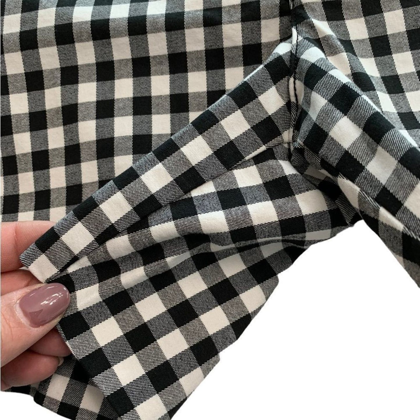 Anthropologie Black And White Checkered Shorts Size 26