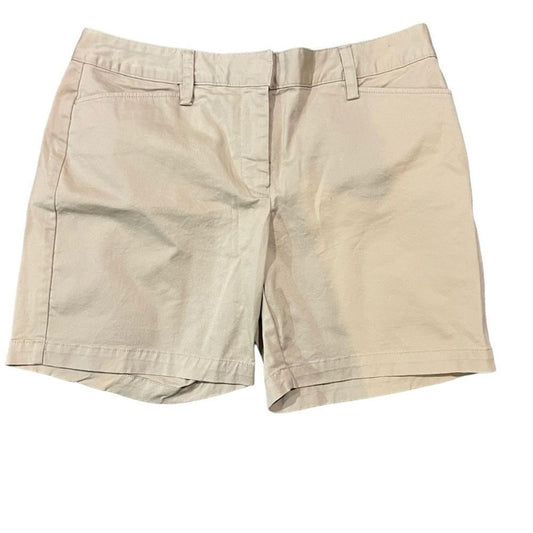 NWT Lands’ End Mid Rise Bermuda Chino Khaki Shorts Size 10P