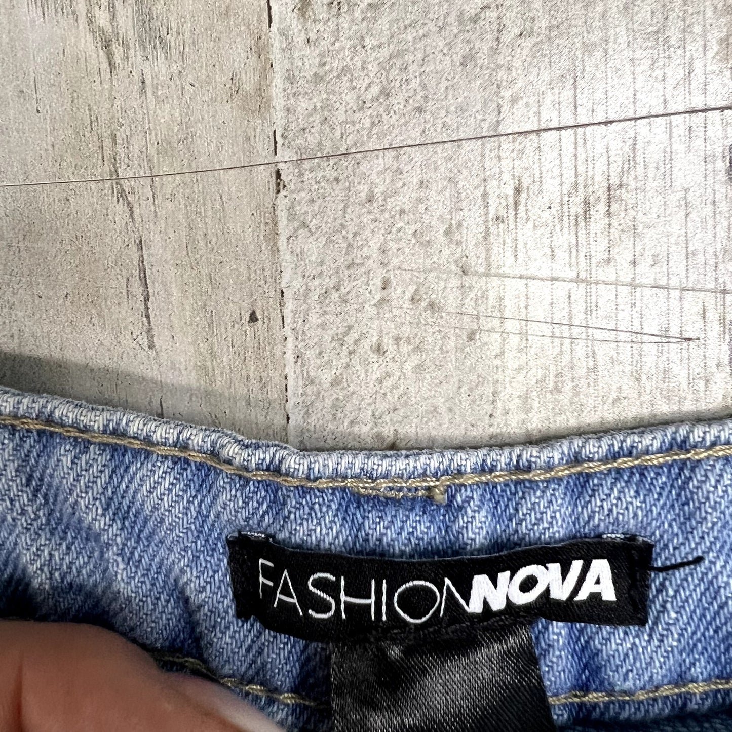 Fashion Nova Womens 1X Distressed High Rise Light Blue Jeans Raw Hem Relaxed Fit