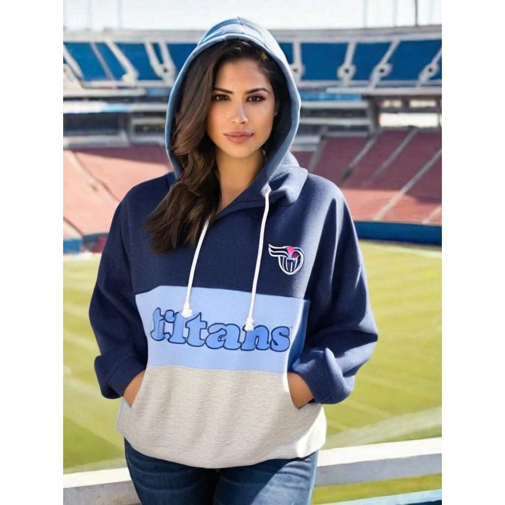 NWT Women's Size Large NFL Tennessee Titans Color Block Pullover Hoodie