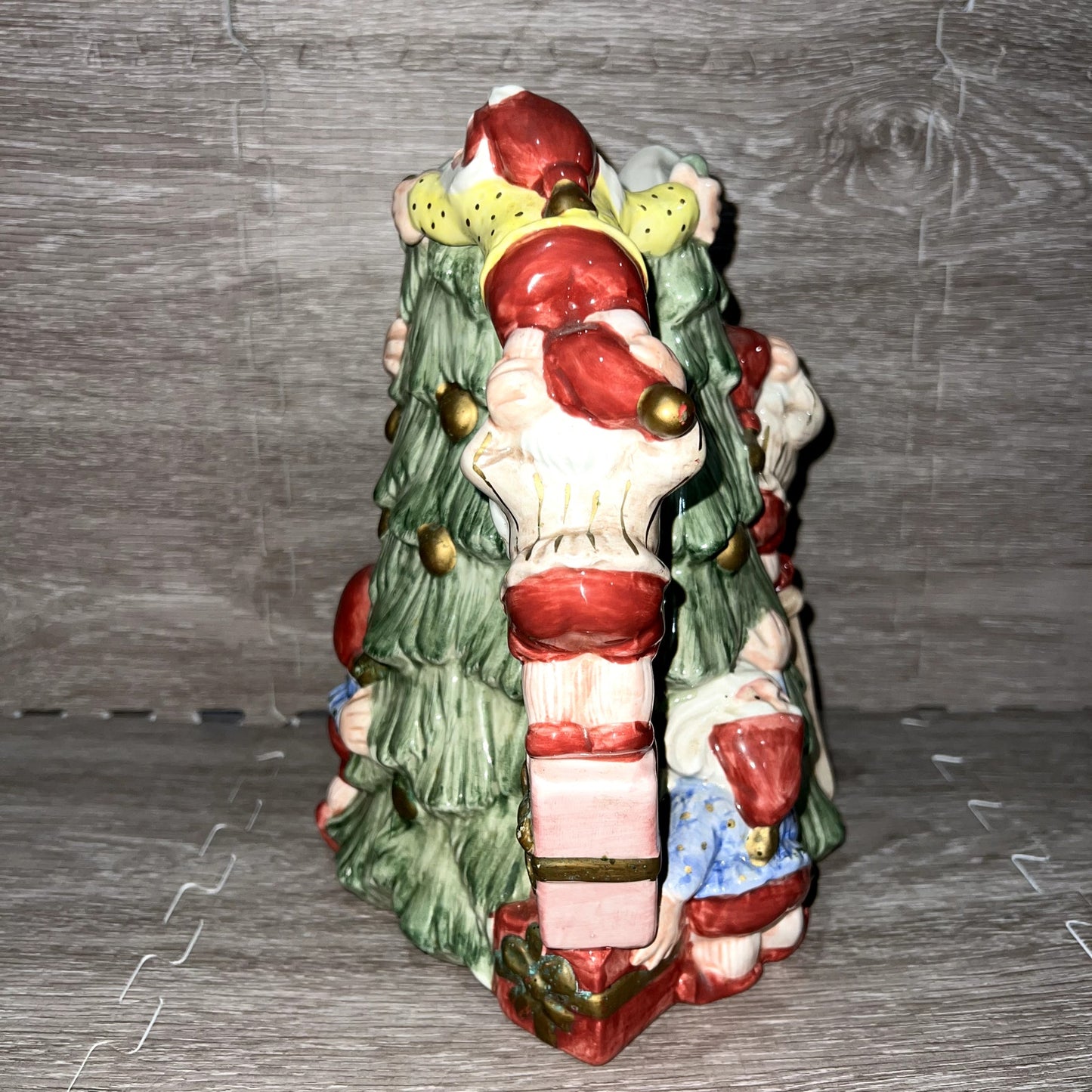 Fitz and Floyd Vintage Christmas Elves Ceramic Pitcher 2 Qt Glossy