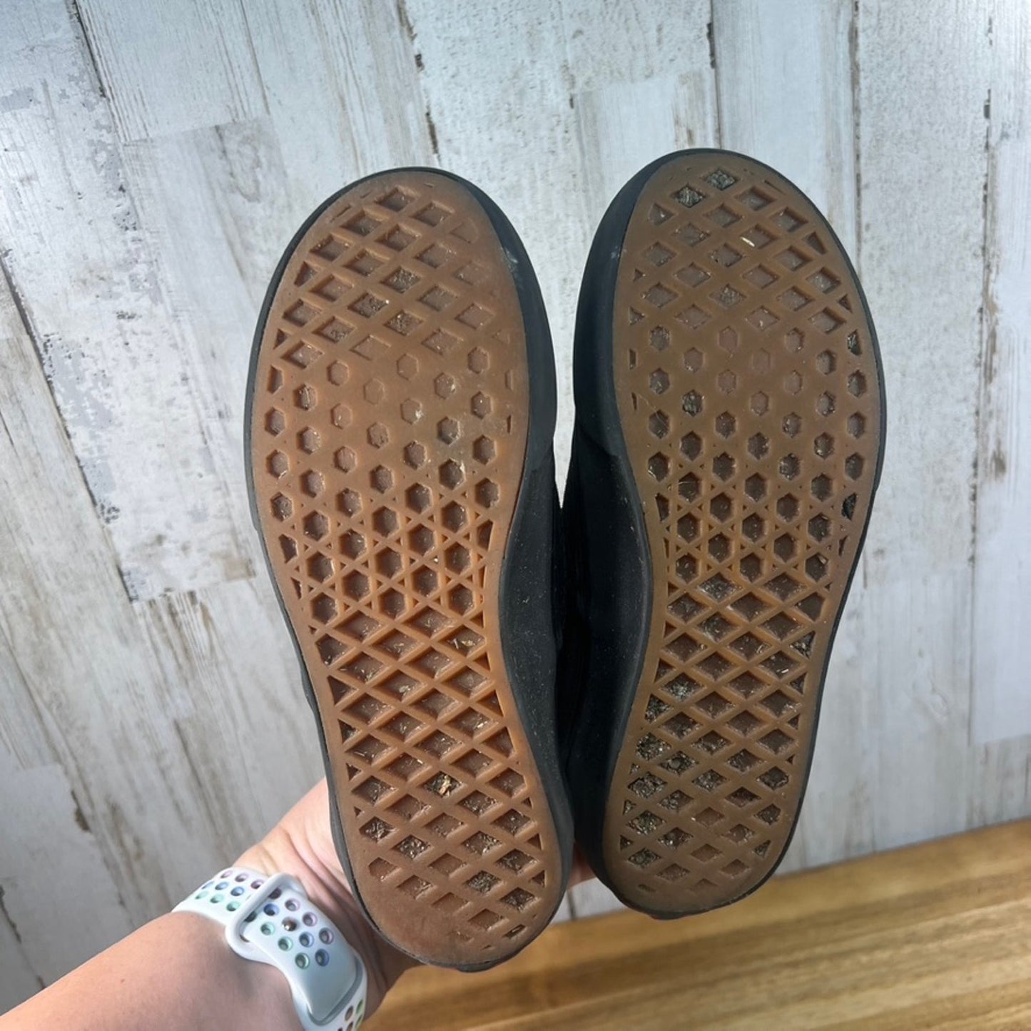 Vans All Black Kids Size 1.5 Low Top Lace Up Sneakers