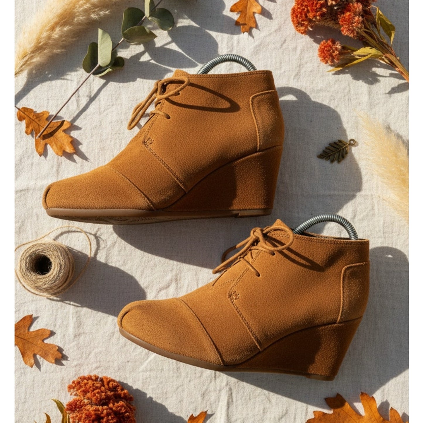 TOMS Desert Wedge Lace-Up Ankle Booties Womens Size 10 Brown Hidden Wedge
