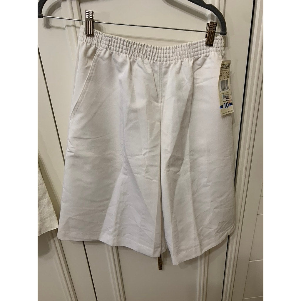 Women's White Bermuda Shorts Bundle Size 10