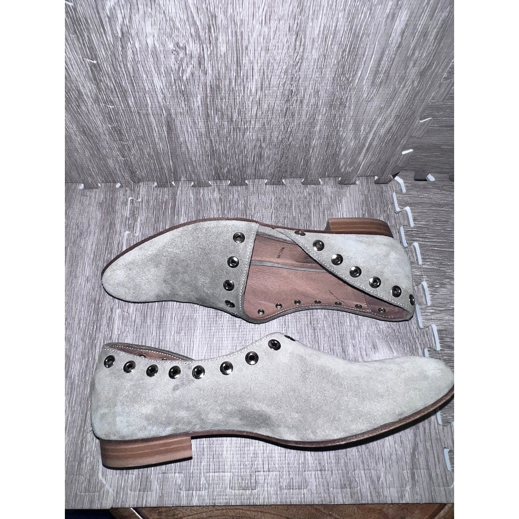 Ron White Women's Gray Suede Slip-On Loafers with Grommet Detail Size 9