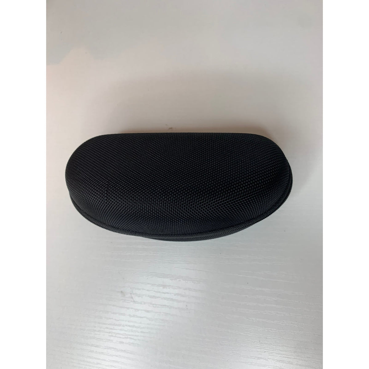 Oakley Black Hard Shell Zipper Sunglasses Case Pouch Microfiber Cleaning Bag