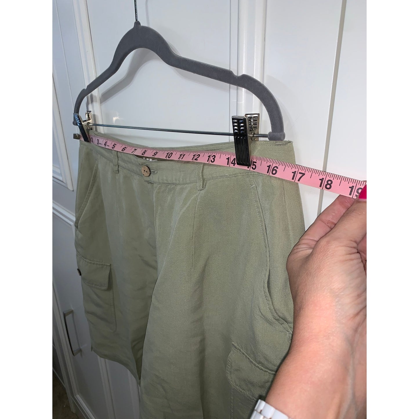 Tommy Bahama Women's Cargo Shorts Green Size 16 Solid Silk Casual