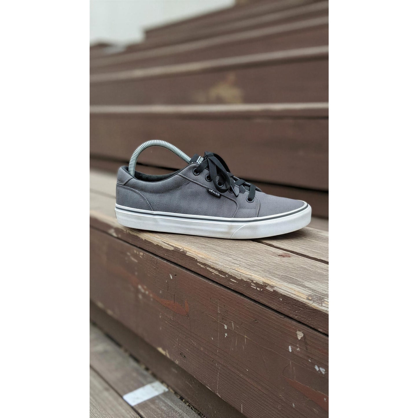 Vans Bishop Low Top Sneakers Men's Size 8.5 Gray Herringbone Lace Up