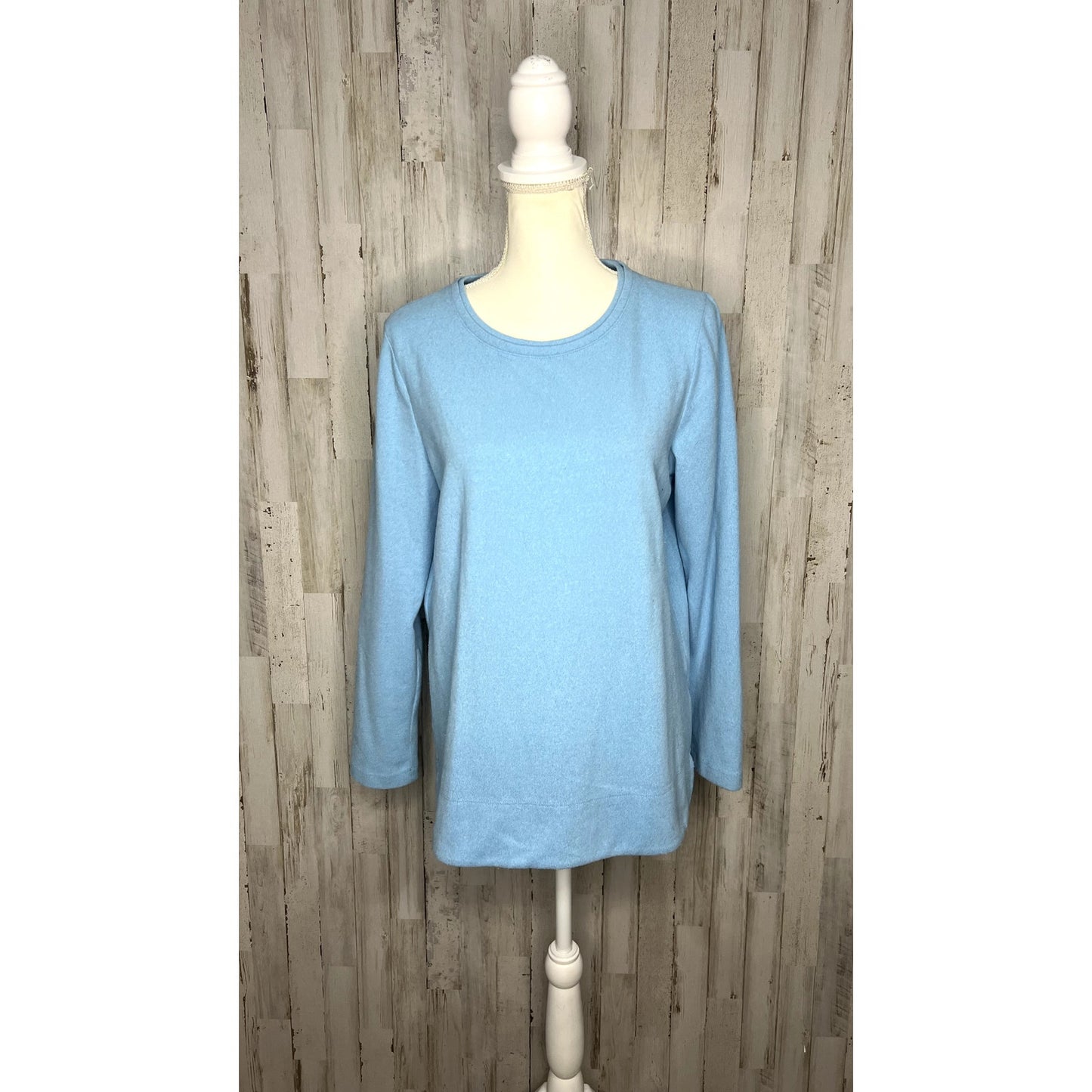 Talbots Women's Blue Size Medium Thick Long Sleeve Crew Neck Top