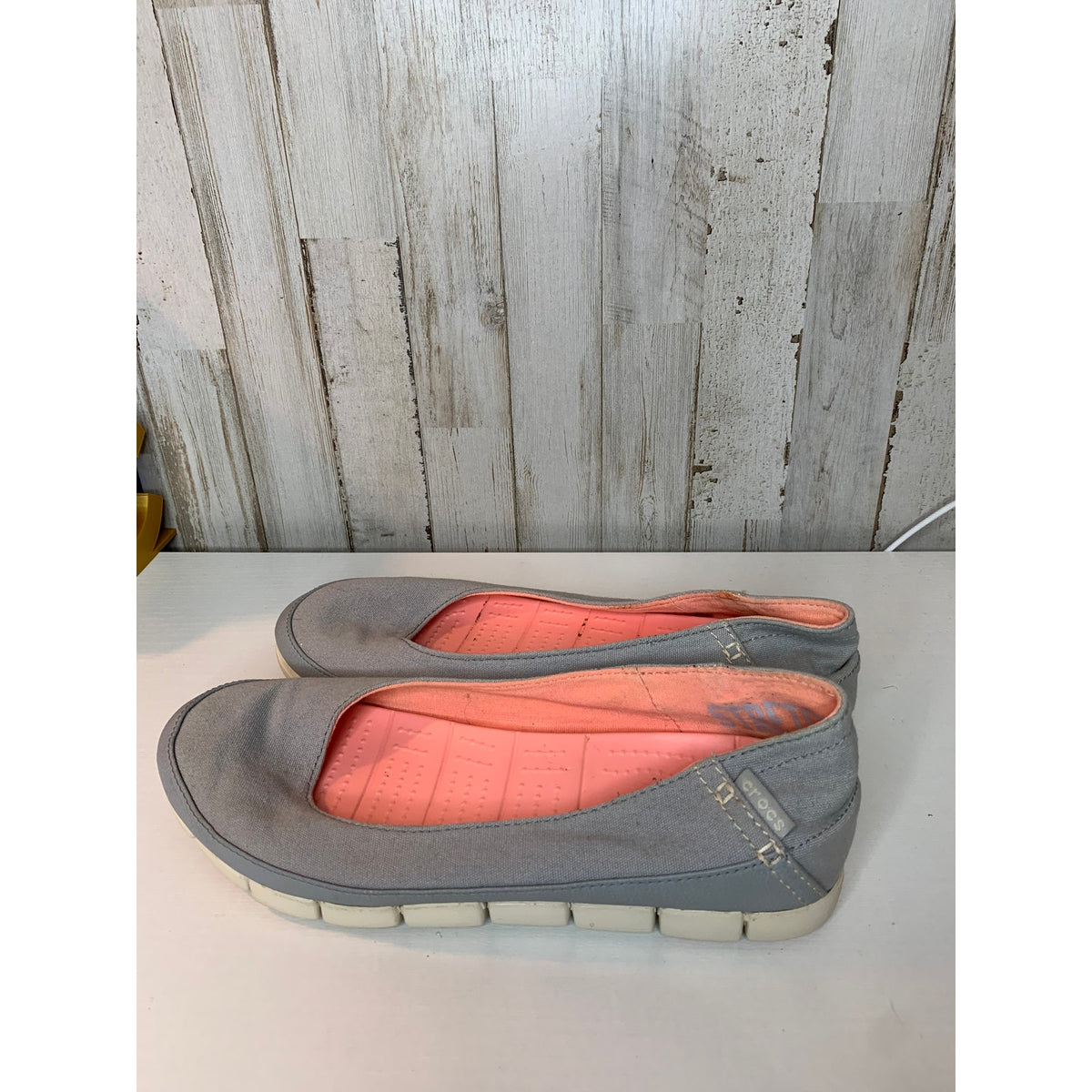Crocs Stretch Sole Flat Womens Slip-On Ballet Flats Gray Size 10 Comfort