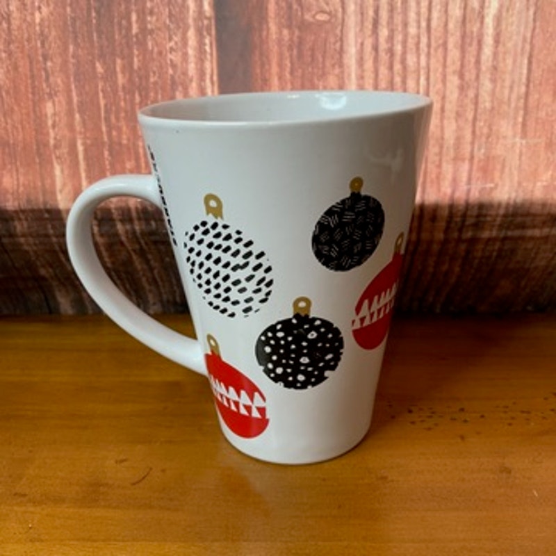 Starbucks 2016 Holiday Ornament Tall Mug 17.24 fl oz