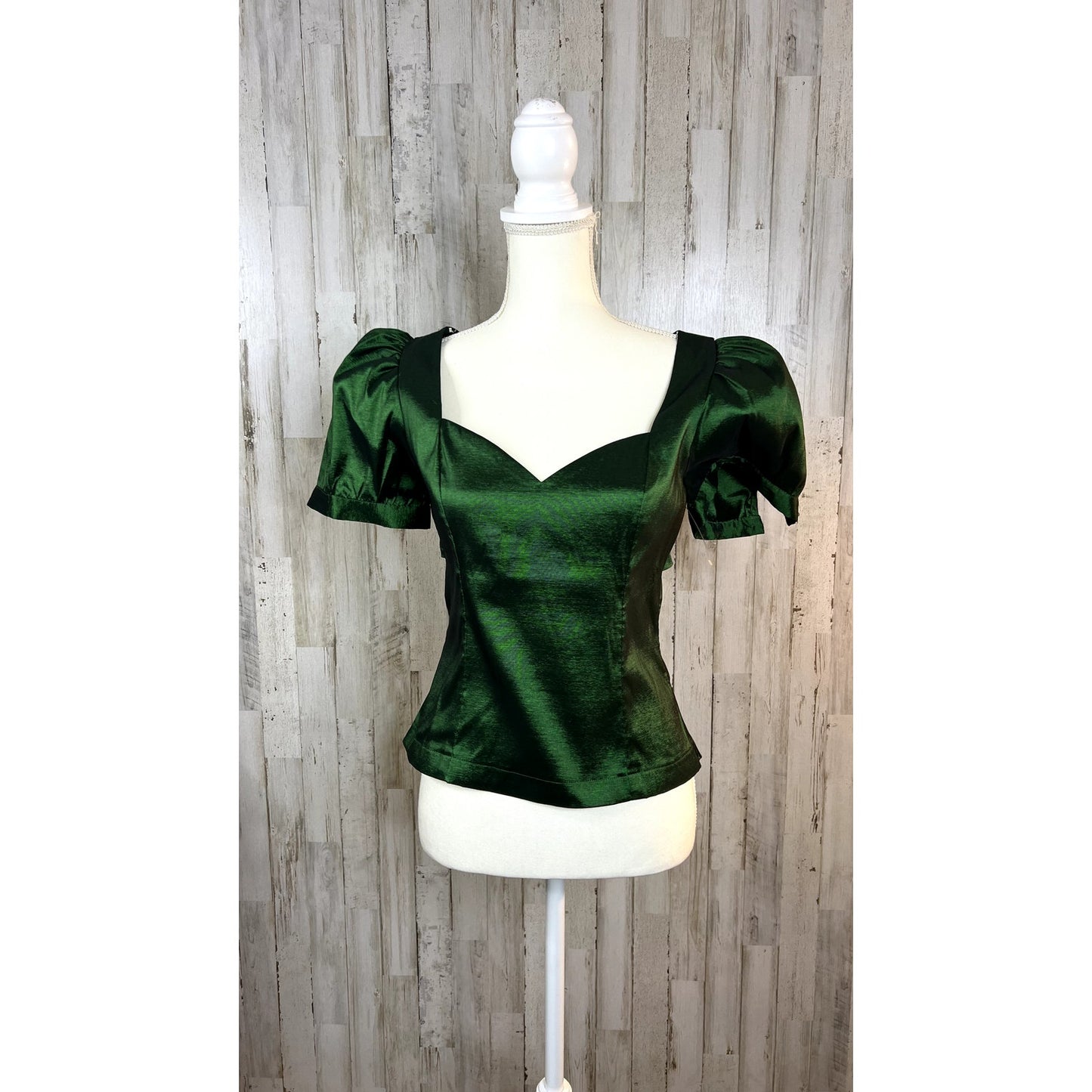 Lulus Women's Medium Emerald Green Puff Sleeve Blouse Sweetheart Neckline Casual