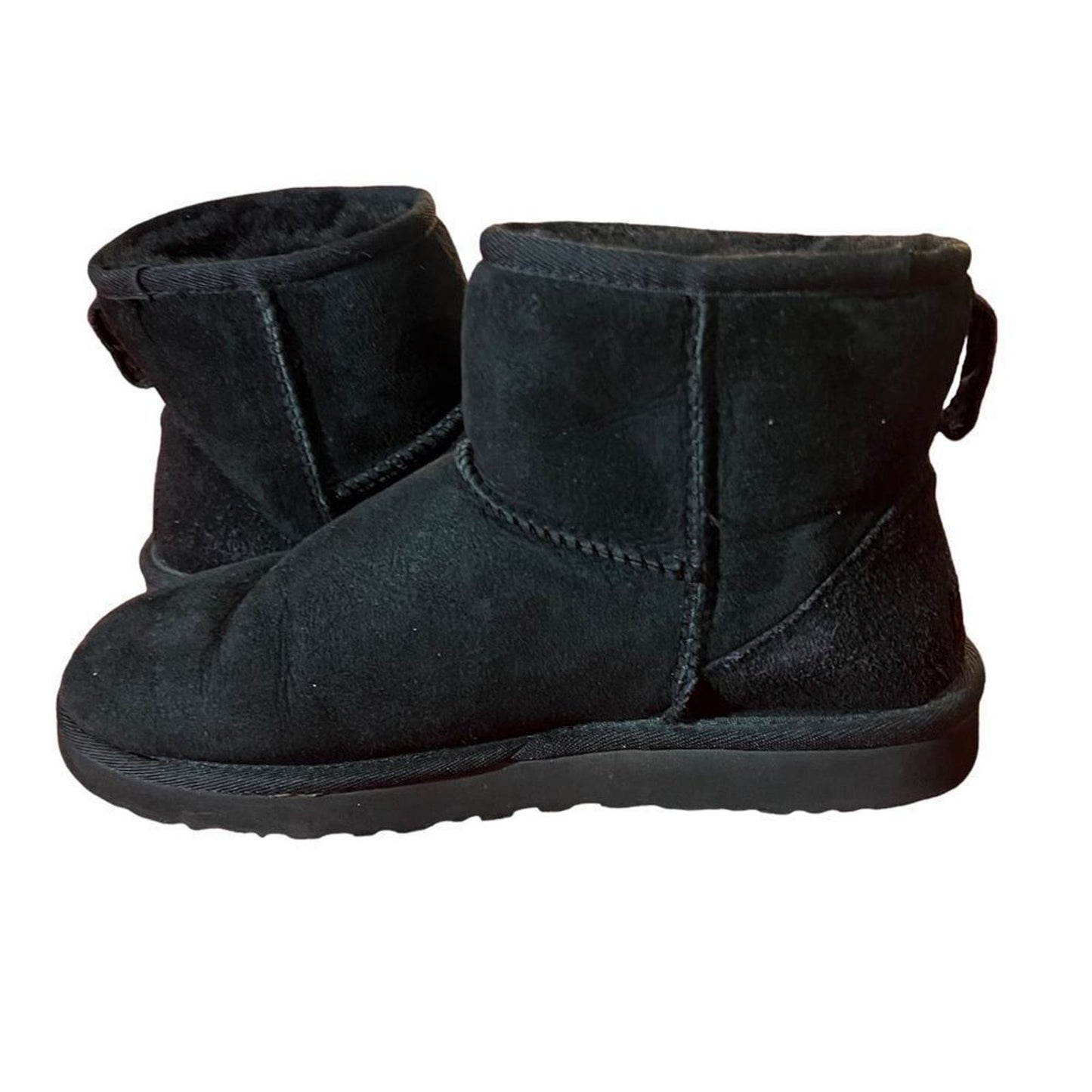 UGG Women's Classic Mini II Size 7