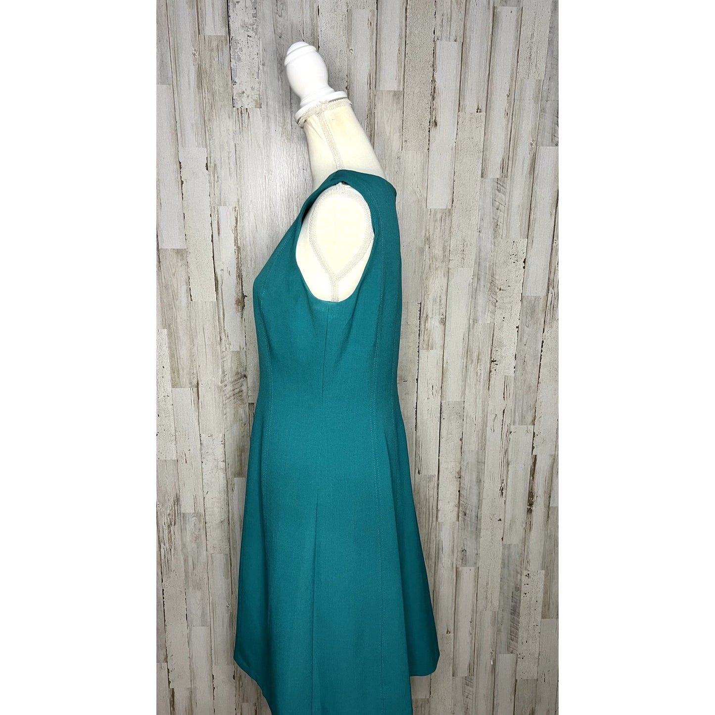 Jones New York Women's Size 10 Teal Sleeveless Sheath Fit & Flare Dress