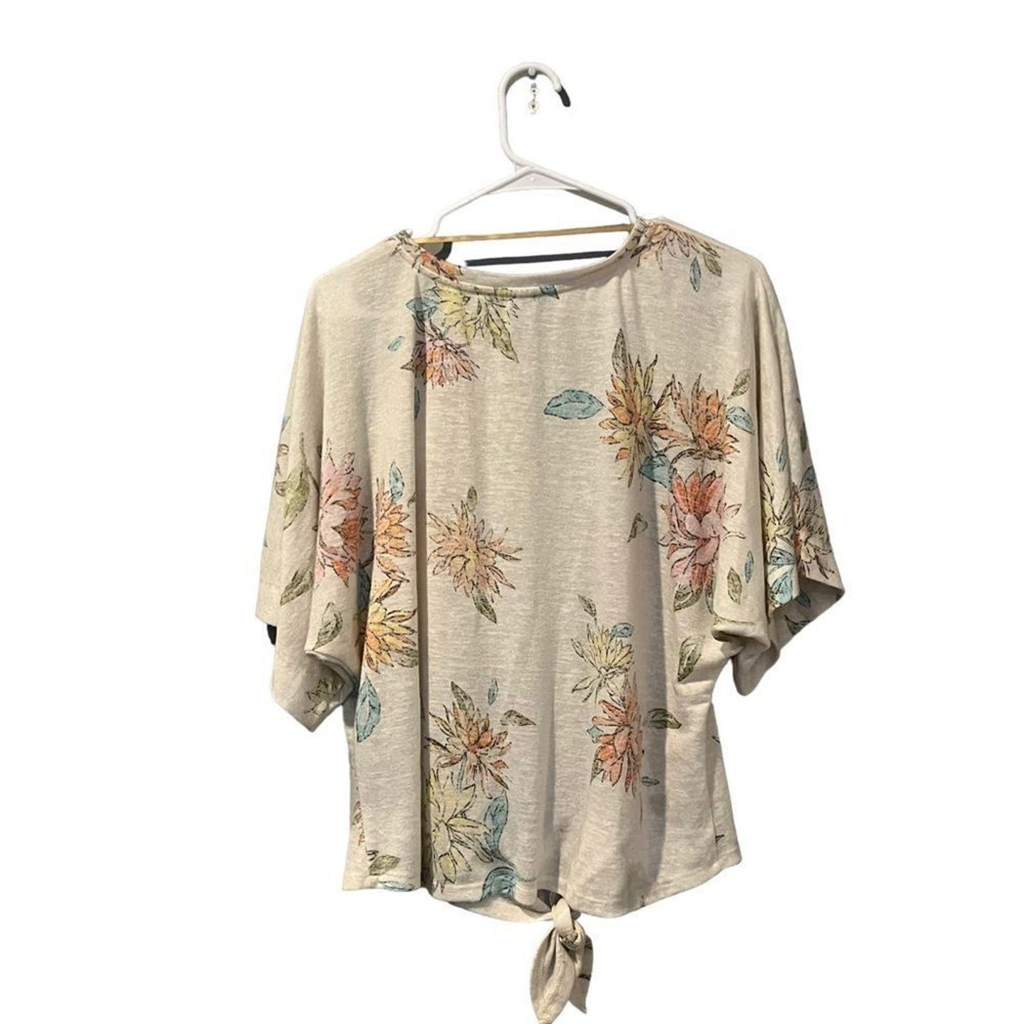 Democracy Women's Floral Print Tie Front Short Sleeve Top Size Medium