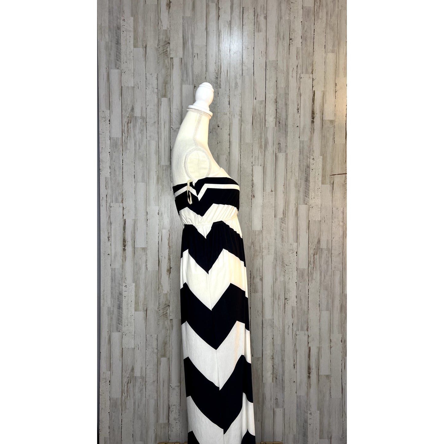 NWT MM MM MM Women's Medium Black & White Strapless Chevron Maxi Dress