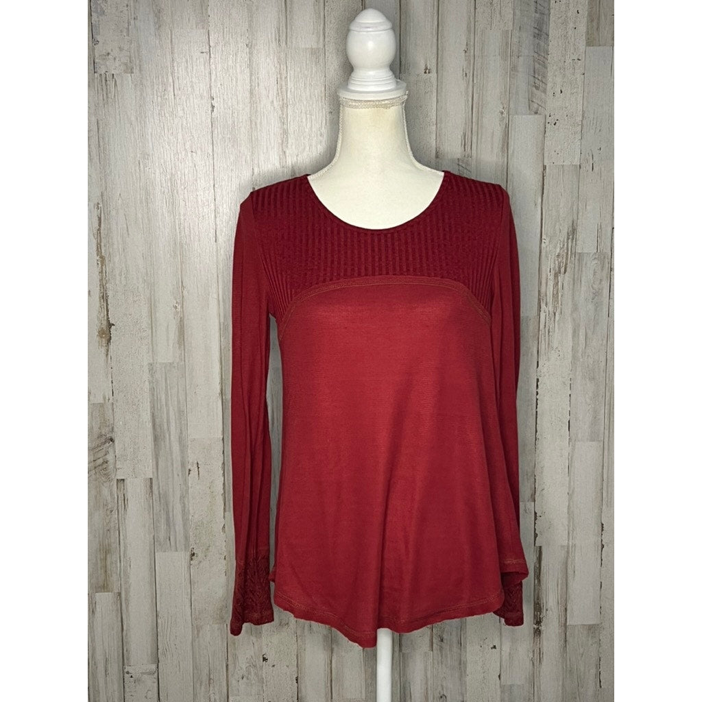 Miss Me Women's Red Lace Tunic Top Size Small Long Sleeve Casual