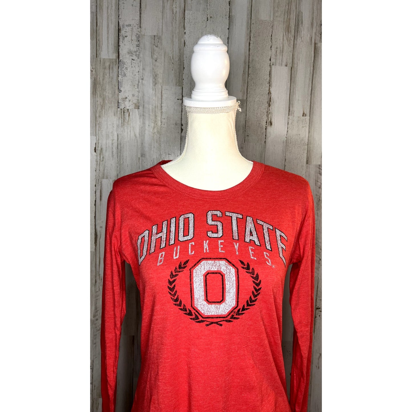 Scarlet & Gray Women's Medium Ohio State Buckeyes Red Long Sleeve T-Shirt