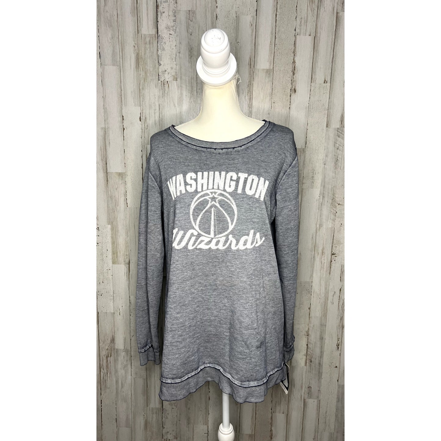 NWT Womens Washington Wizards Long Sleeve Gray Scoop Neck Sweatshirt Size Medium