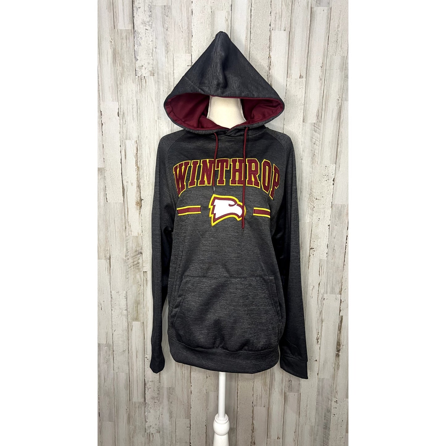 Colosseum Men's Medium Gray Winthrop Eagles Arch Logo Pullover Hoodie