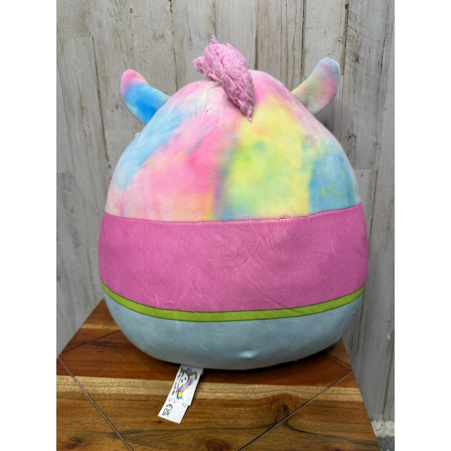 Squishmallow Esmeralda Unicorn Grocery Clerk 16” Plush 2020 Retired