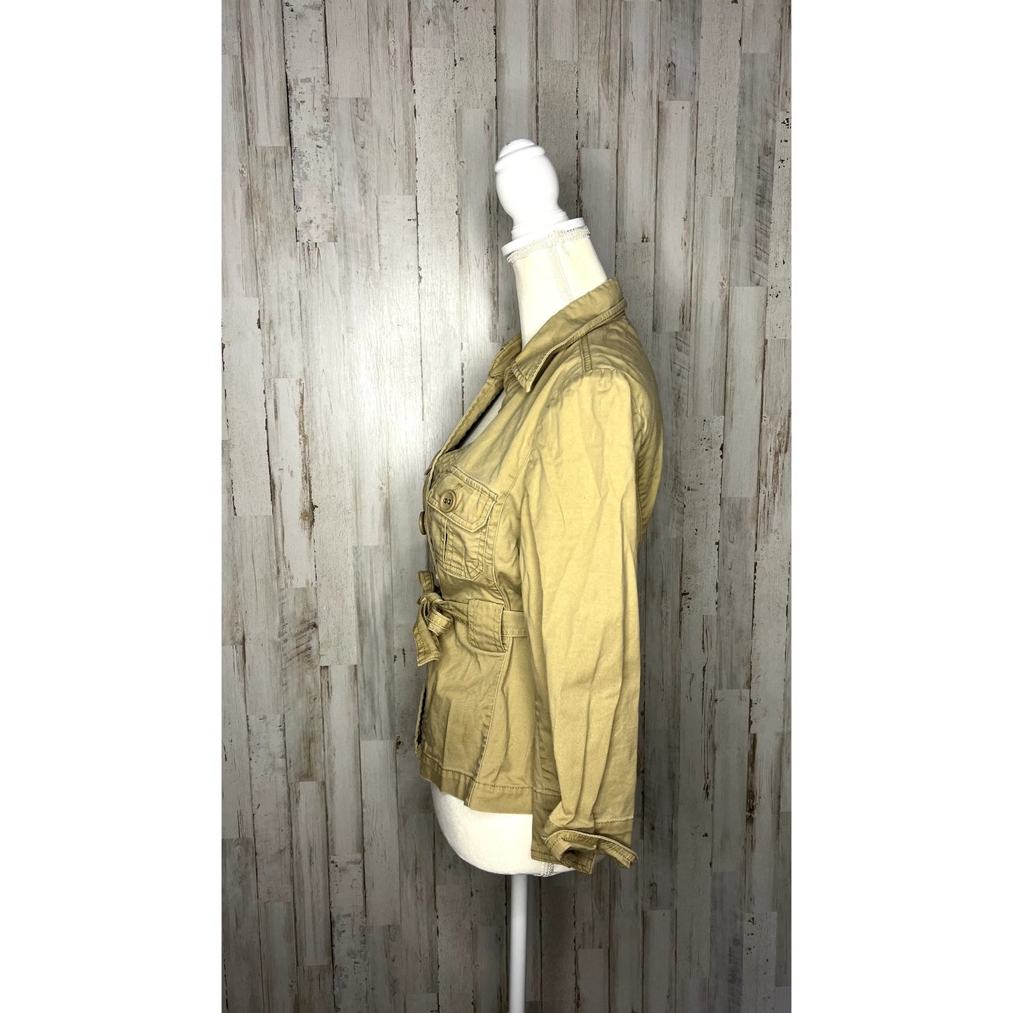 Banana Republic Women's Tan Lightweight Jacket Size 8 Belted Waist